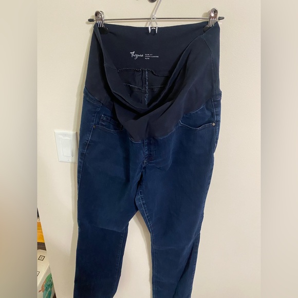 Thyme Maternity Slim Fit Dark Wash Jeans; Size XL; 34 inch Inseam - Picture 3 of 4